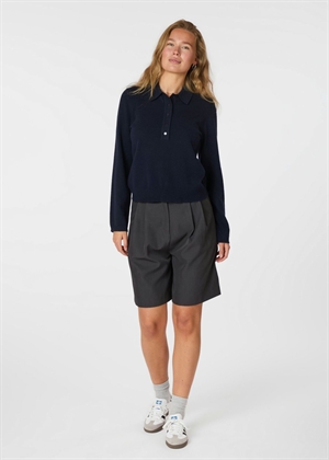 Nika structure shorts Dark Grey Neo Noir 
